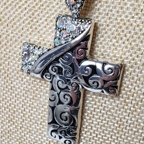 MULTI-STRAND CROSS Pendant Necklace - Picture 2 of 9